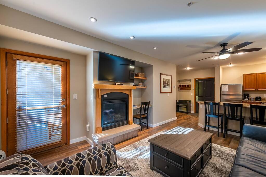 Ski-In/Ski-Out Zephyr 1 Bedroom Condo 冬季公园 外观 照片