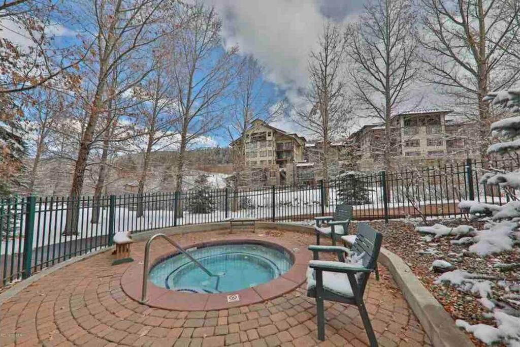 Ski-In/Ski-Out Zephyr 1 Bedroom Condo 冬季公园 外观 照片