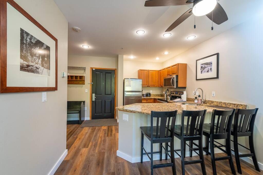 Ski-In/Ski-Out Zephyr 1 Bedroom Condo 冬季公园 外观 照片