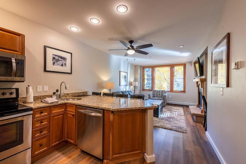 Ski-In/Ski-Out Zephyr 1 Bedroom Condo 冬季公园 外观 照片