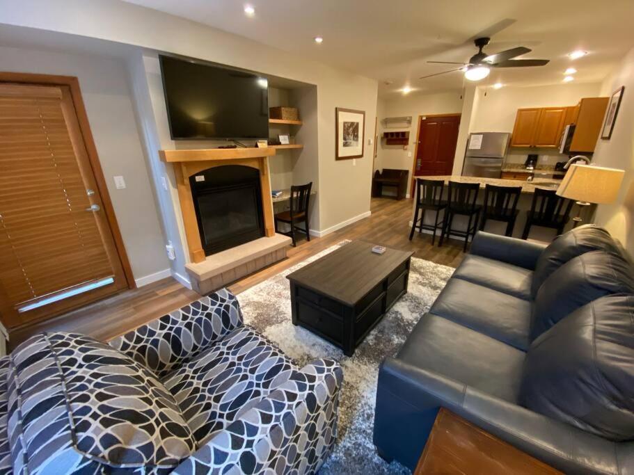 Ski-In/Ski-Out Zephyr 1 Bedroom Condo 冬季公园 外观 照片
