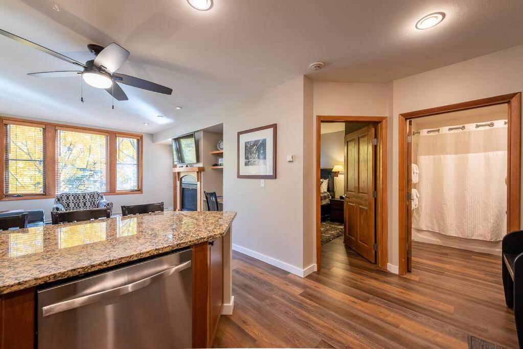 Ski-In/Ski-Out Zephyr 1 Bedroom Condo 冬季公园 外观 照片